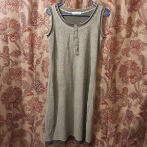 Trouble at the mill comfy shift dress. Size M.